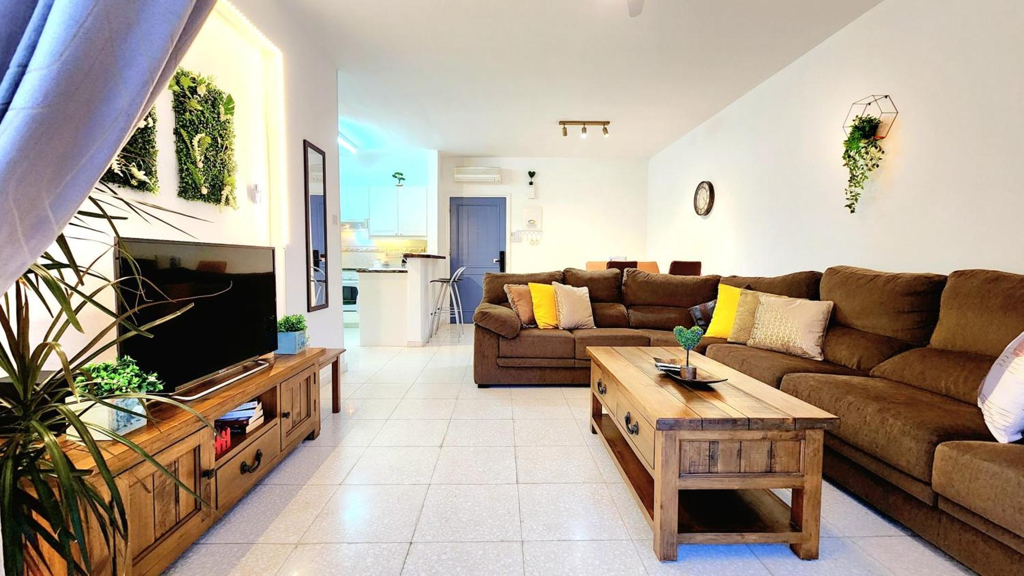 Css Comfy Smart Superior By King's Palace Apartment Paphos